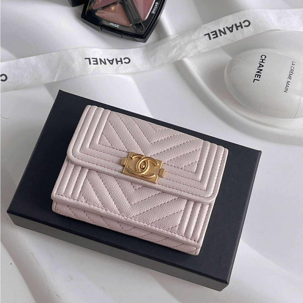 Chanel Boy Flap Nude Pink Tri-fold Wallet Chervon Women's - Picture 3 of 17
